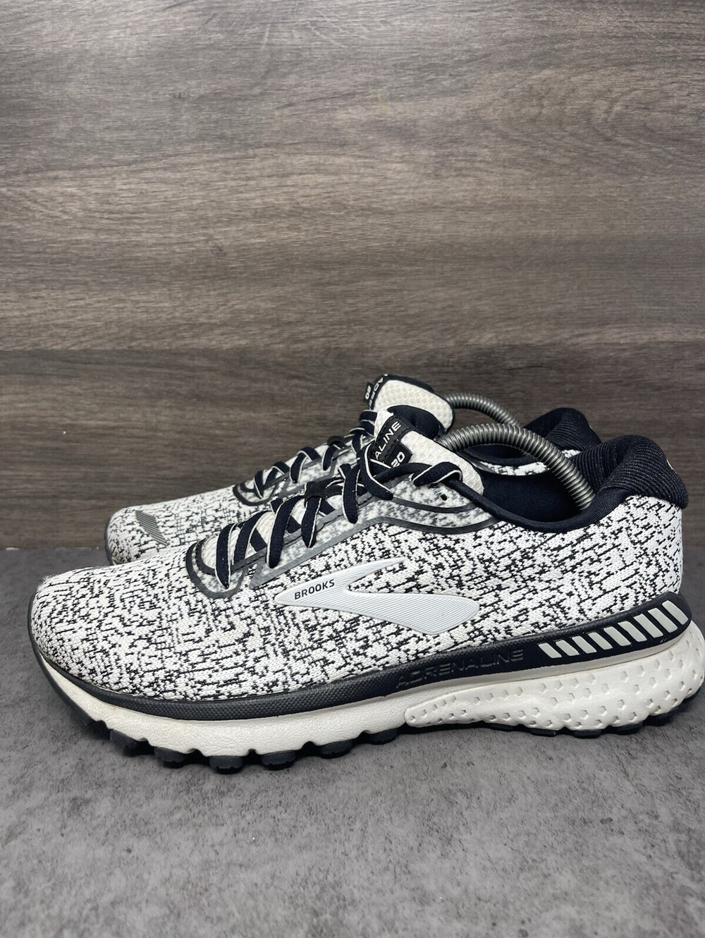 Brooks Adrenaline GTS 20 Womens Size 10.5 Black White Running Stability Shoes